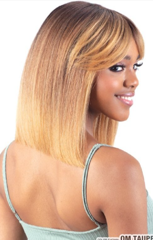 Model Model Klio Wig KL-018